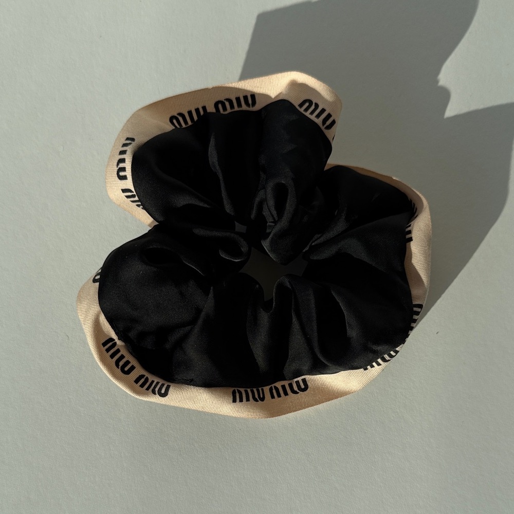 Elegant Black and Cream Hair Scrunchie